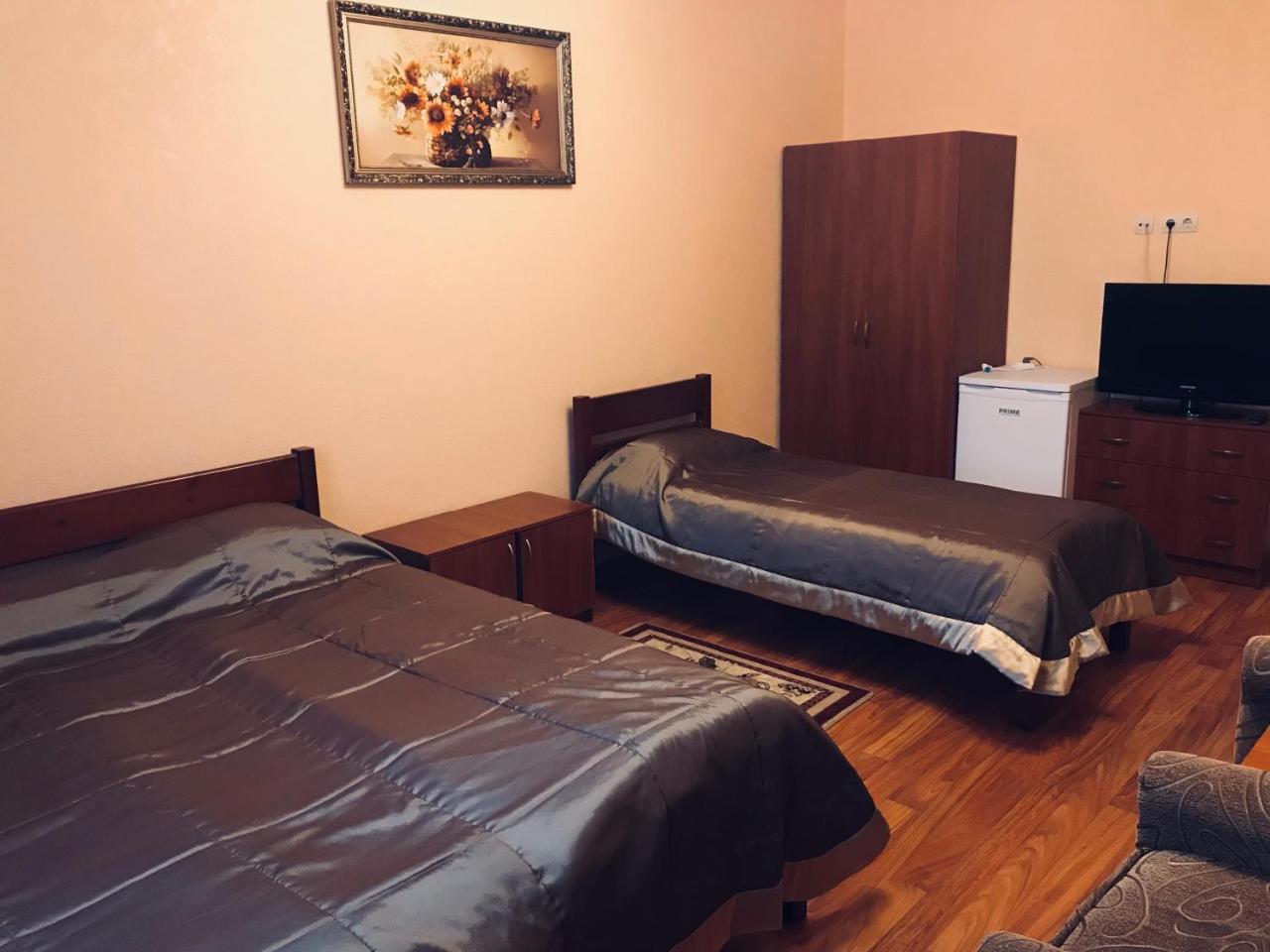 Yunist Hotel Ivano Frankivsk Bagian luar foto
